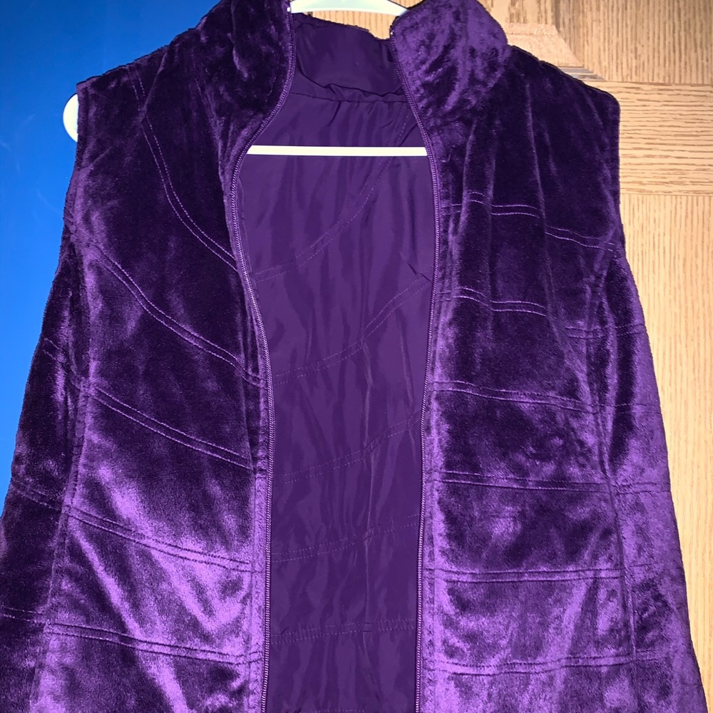 Reversible purple zip up vest